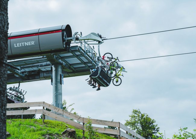 LEITNER macht den Bike-Transport via Sesselbahn jetzt noch einfacher