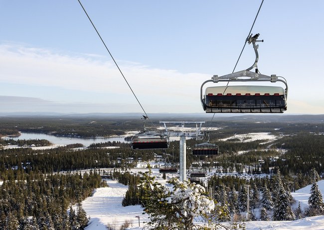 Scandinavia kicks off the ski season with full ropeway power